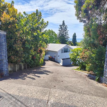 Welcome To Howick Auckland Exterior photo